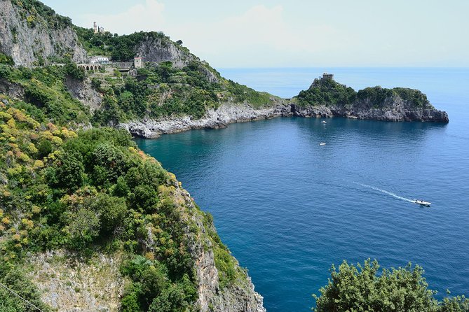 Tour the Sea Grottoes of the Amalfi Coast - Why a private Amalfi grotto boat day beats land time