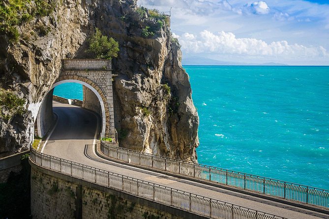 Transfer from Naples to Positano with 2 hours Private Tour in Herculaneum - Naples to Positano, but with the stress removed