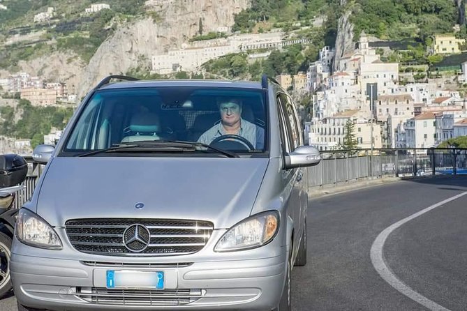 Transfer from/to Naples and from/to Salerno airport - Price and Value for a Small Group